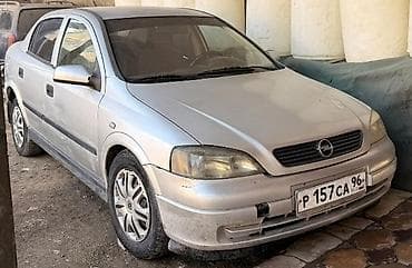 Opel Astra: 2003 г., 1.6 л, Механика, Бензин, Седан