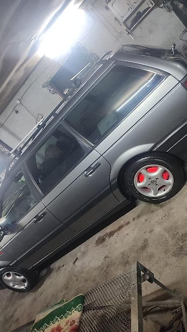 автомобили: Volkswagen Passat: 1992 г., 1.8 л, Механика, Бензин, Универсал — 7