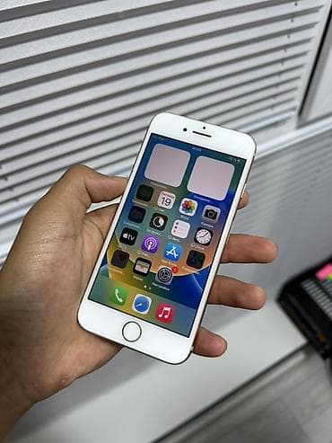 iphone 8 купить: IPhone 8, Б/у, 64 ГБ, Золотой, Чехол, 73 % — 1
