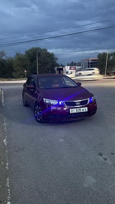 vaz 2109: Kia Cerato: 2011 г., 1.6 л, Механика, Газ, Седан — 6