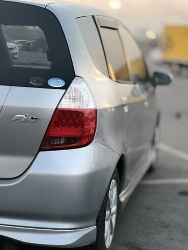 купить б у мотоцикл: Honda Fit: 2004 г., 1.3 л, Вариатор, Бензиновая, Хэтчбэк — 13