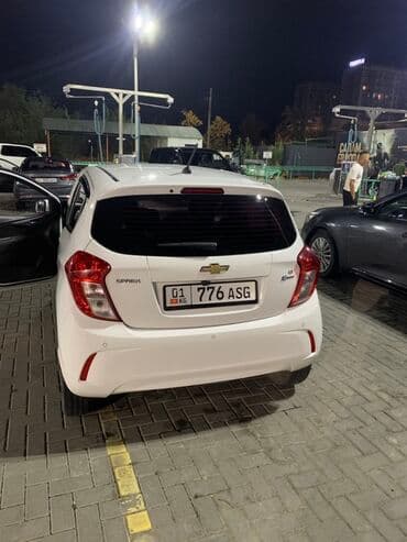 авто с последующим выкупом нексия: Chevrolet Spark: 2018 г., 1 л, Вариатор, Бензиновая, Хэтчбэк — 4