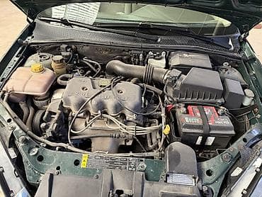 бюджетные авто: Ford Focus: 2000 г., 2 л, Автомат, Бензин, Седан — 10
