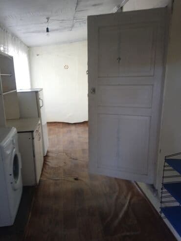 срочно продаётся дом в жил массиве калыс ордо: Үй, 5 кв. м, 2 бөлмө, Менчик ээси, Эски ремонт — 15