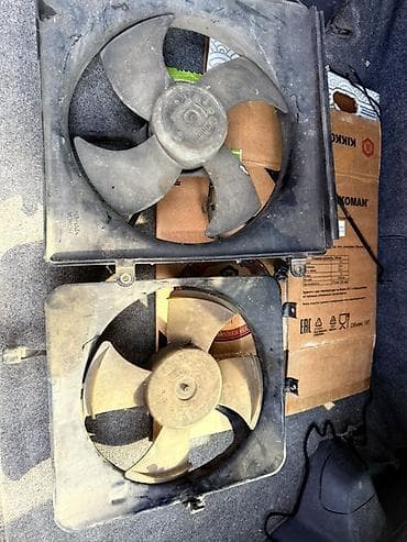 радиятор: Вентилятор Honda 1999 г., Б/у, Оригинал — 1