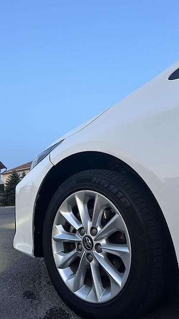 lada 2112: Toyota Corolla: 2020 г., 1.8 л, Автомат, Гибрид, Седан — 7