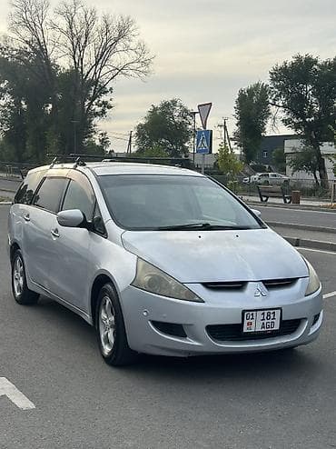 Mitsubishi Grandis: 2003 г., 2.4 л, Автомат, Бензин, Минивэн