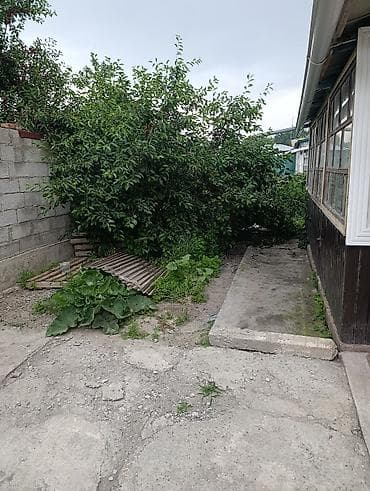 дом с речкой: Продаётся частный дом с участком. Основные характеристики: - — 5