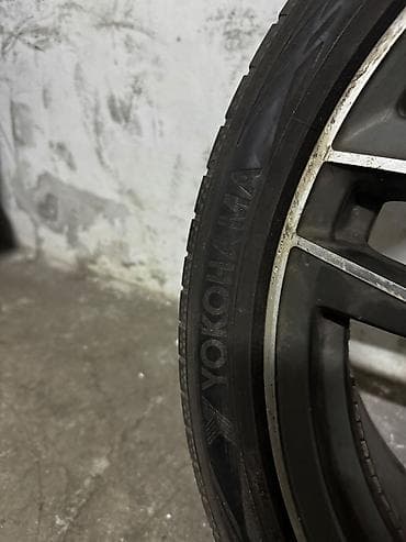 яктар: Комплект из 4 оригинальных литых дисков Audi с шинами — 5