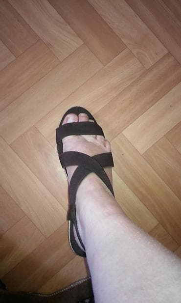 Босоножки, сандалии, шлепанцы: Босоножки, сандалии, шлепанцы — 1