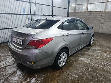 kia sorento 2023: Hyundai Accent: 2013 г., 1.6 л, Автомат, Бензин, Седан — 3