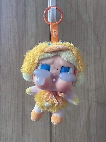Бижутерия: Подвесная игрушка-брелок POP MART Cry Baby — утёнок - Бренд: POP MART — 1