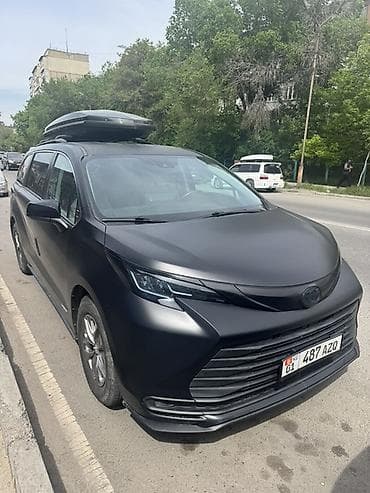 rav4 2021: Toyota Sienna: 2021 г., 2.5 л, Типтроник, Гибрид, Минивэн — 2