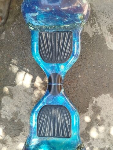 кожа костюм: Гироскутер с ярким корпусом под "космическую" тематику, который — 7