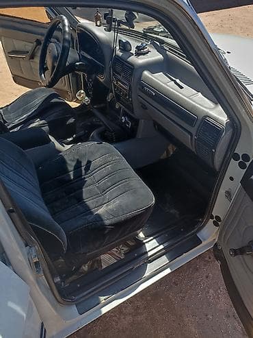 уаз hunter: ГАЗ 3110 Volga: 1998 г., 2.4 л, Механика, Бензин, Седан — 6