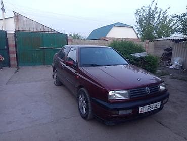 transporter multivan: Volkswagen Vento: 1994 г., 1.8 л, Ручные, Бензин, Седан — 1
