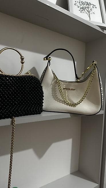 Личные вещи: Сумка-хобо Michael Kors - Цвет: молочный (основная часть) с — 2