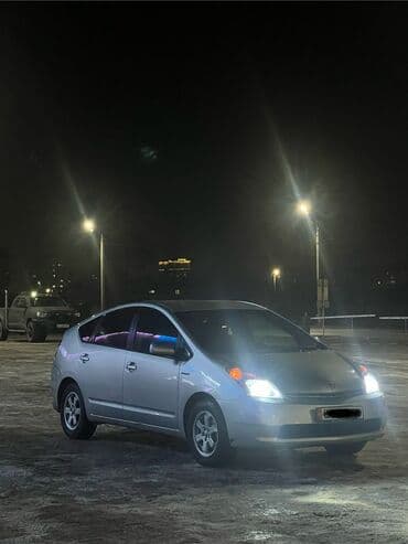 Toyota Prius: 2006 г., 1.5 л, Гибрид, Хэтчбэк