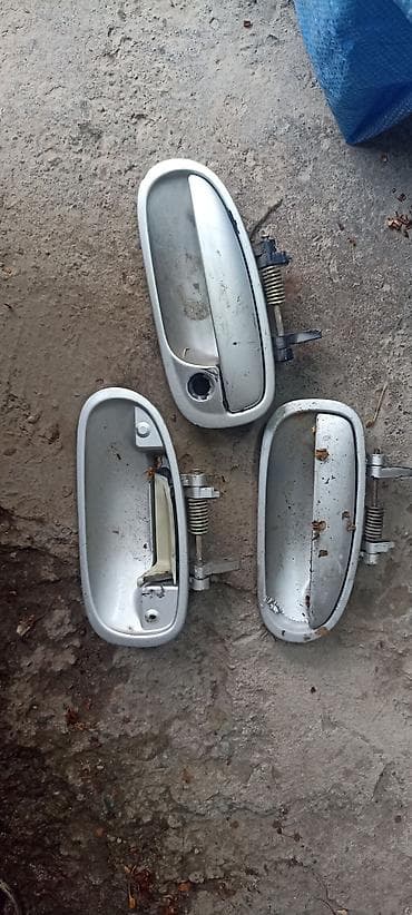 Наружные дверные ручки Honda civik. 1996,2000 at lalafo.kg Наружные дверные ручки Honda civik. 1996,2000