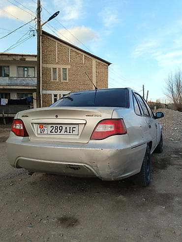 Унаа сатуу: Daewoo Nexia: 2008 г., 1.5 л, Кол менен иштөөчү, Бензин, Седан — 7