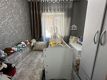 Продажа домов: Район рынка Баят ( рядом с парком Тулебердиева ) Продается дом общей — 5