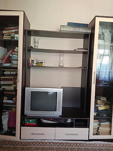 стенка горка для зала: Гостиная стенка с витринами и местом под ТВ - Комплектация: два — 4