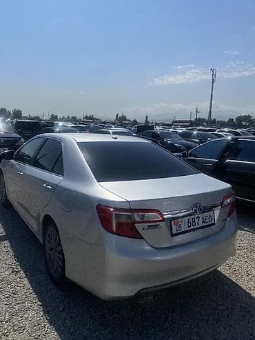 Toyota Camry: 2014 г., 2.5 л, Гибрид, Седан — 5