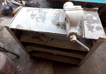 металлические шкафы для документов в бишкеке: Слесарный верстак с толстостенного металла с тисками СССР. Цена в — 1