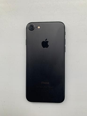 продаю айфон 7: IPhone 7, Б/у, 32 ГБ, Черный, 78 % — 2