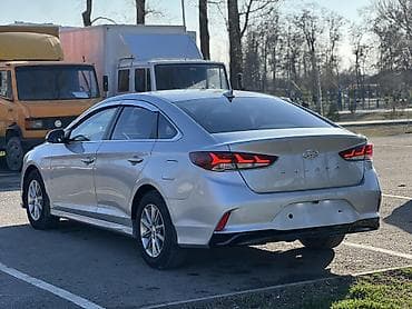 golf variant: Hyundai Sonata: 2019 г., 2 л, Автомат, Газ, Седан — 4
