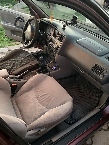 фар: Nissan Primera: 2001 г., 1.8 л, Механика, Бензин, Седан — 4