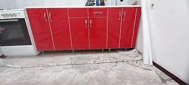 Мебель: Кухонный гарнитур, Б/у, цвет - Красный, МДФ, Самовывоз — 5