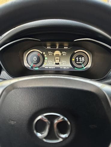 машина электрические: BYD : 2019 г., Автомат, Электромобиль, Седан — 7