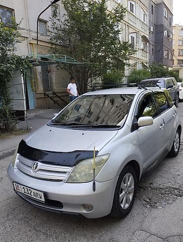 vitz platz: Toyota Ist: 2003 г., 1.5 л, Автомат, Бензин, Хэтчбэк — 4