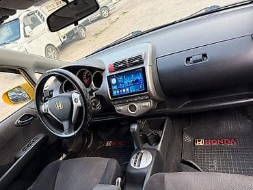 cl 7: Honda Jazz: 2005 г., 1.3 л, Вариатор, Бензин, Хэтчбэк — 6