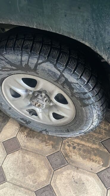 щина и диски на уаз: Шиналар 265 / 70 / R 17, Кыш, Колдонулган, Комплект, Жапония, Barum — 1