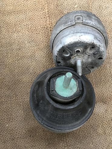 vw: Подушка мотора Audi 2000 г., Б/у, Оригинал, Германия — 1