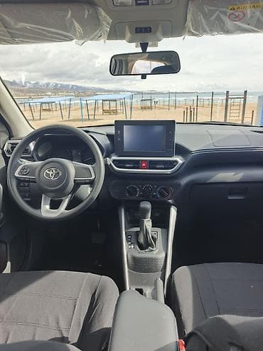 Toyota: Toyota Raize: 2024 г., 1.2 л, Автомат, Бензин, Кроссовер — 8