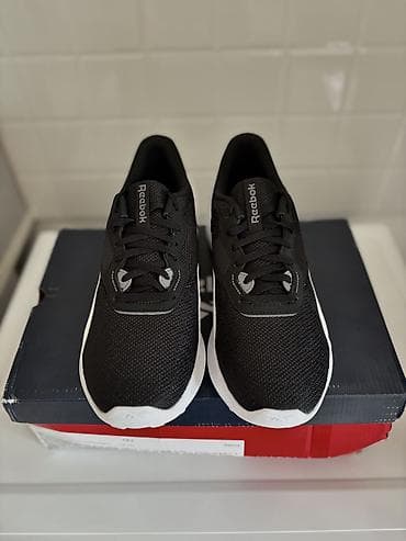 Мужские кроссовки, 42.5, Reebok, Новый, цвет - Черный, Платная доставка, Самовывоз