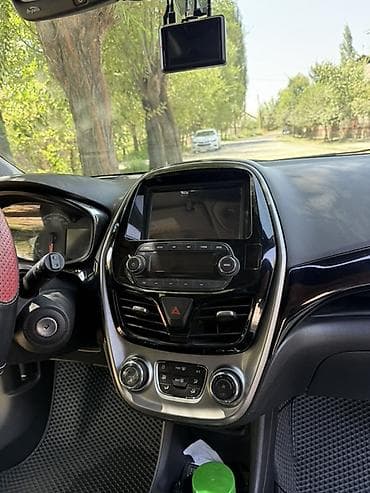 ayon y: Chevrolet Spark: 2016 г., 1 л, Автомат, Бензин, Хэтчбэк — 9
