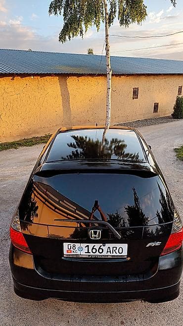 тойота приус с: Honda Fit: 2003 г., 1.3 л, Автомат, Бензин, Хэтчбэк — 3
