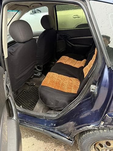 bme e34: Ford Focus: 2001 г., 1.6 л, Ручные, Бензин, Хэтчбэк — 9