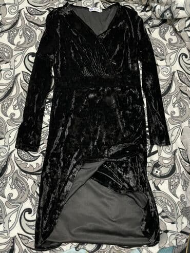 срочно продаю в связи с переездом: Желтое платье со шлейфом без лямок синие платье с драпировкой — 8