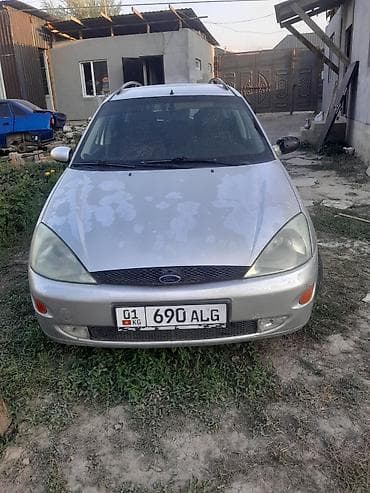 крыло на степ вагон: Ford Focus: 2000 г., 1.6 л, Автомат, Бензин, Универсал — 1