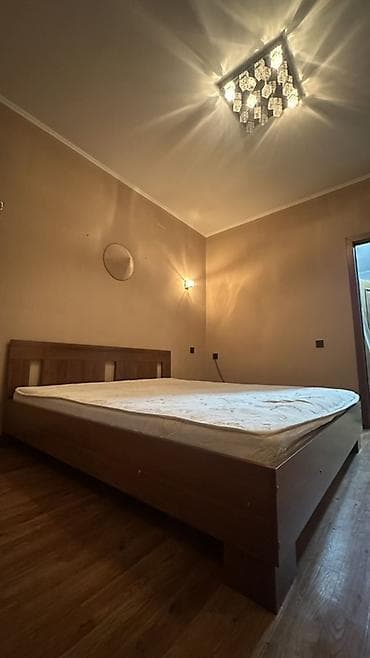 кровати полуторки: Двуспальная кровать, С матрасом, длина - 200 см — 3