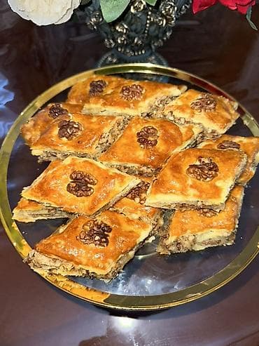 Продукты питания: 🧁 Домашняя выпечка на заказ Выпекаю сладости любой сложности — от — 3