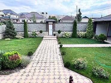 Дома: 🏡 🔥 Срочно продается двухэтажный дом в Арча-Бешике! 🔥 📍 Первая линия — 2