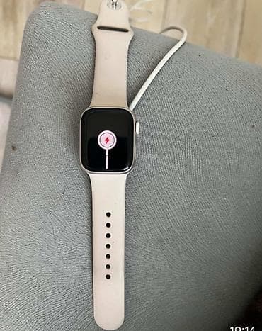 iphone r: Apple Watch Series 8, 41 мм - Корпус из алюминия в светлом цвете — 1