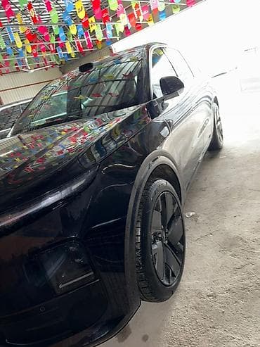 Lixiang: Lixiang L6: 2025 г., Вариатор, Гибрид, Кроссовер — 4