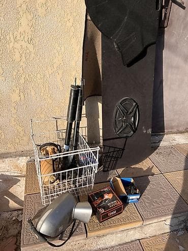 2 gr: Хонда фит1.5 баодыгы 2000 сом болот Набор автозапчастей и аксессуаров — 1